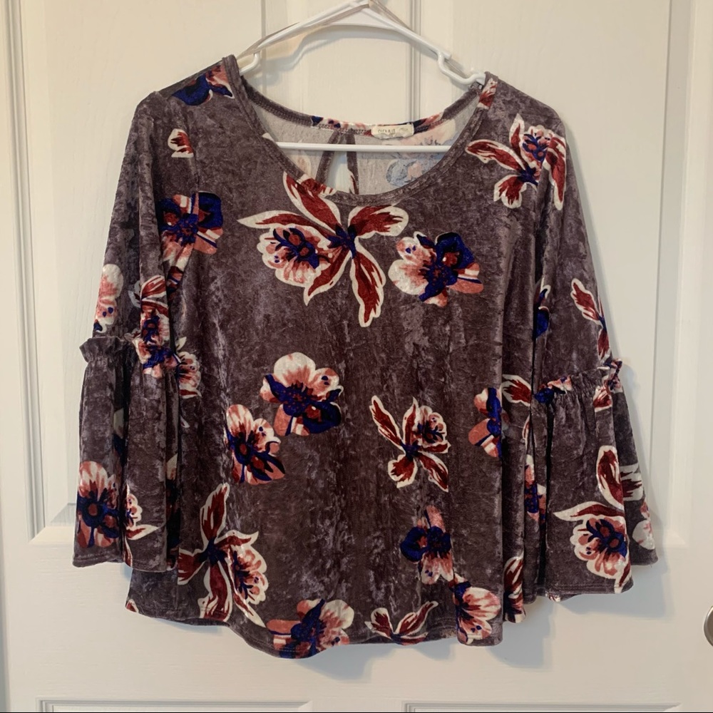 Sienna Sky Velvet 3/4 Sleeve Top